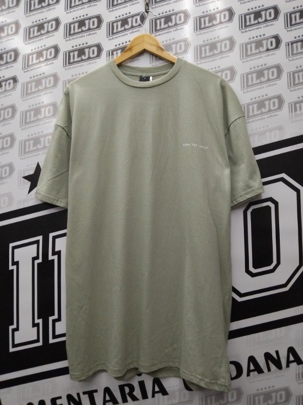 Producto - REMERA BRT OVER BEYOND VERDE