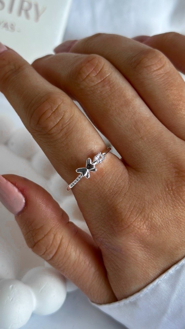 Producto - Anillo micropave mini mariposa