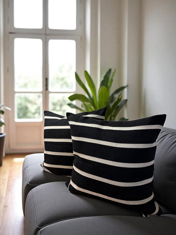 Producto - Almohadon Gamarra negro 60x60 cm - Fundas desde 30.000