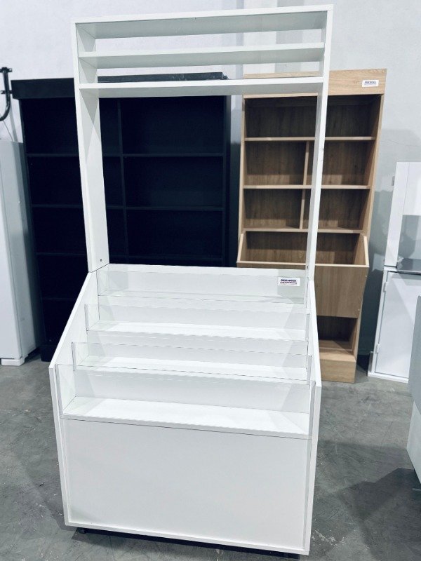 Producto - Tribuna con Alzada