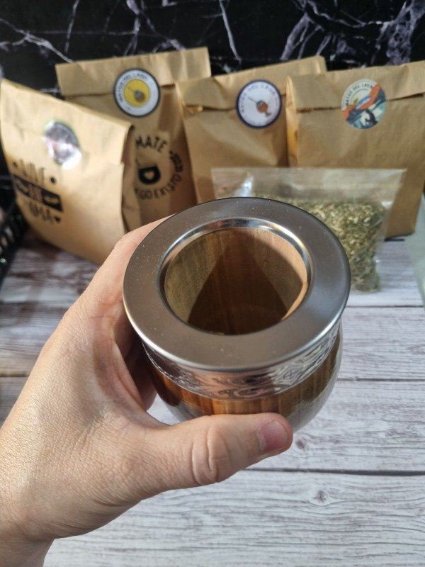 Producto - Mate Imperial de Algarrobo Laqueado con Virola de Alpaca - 9