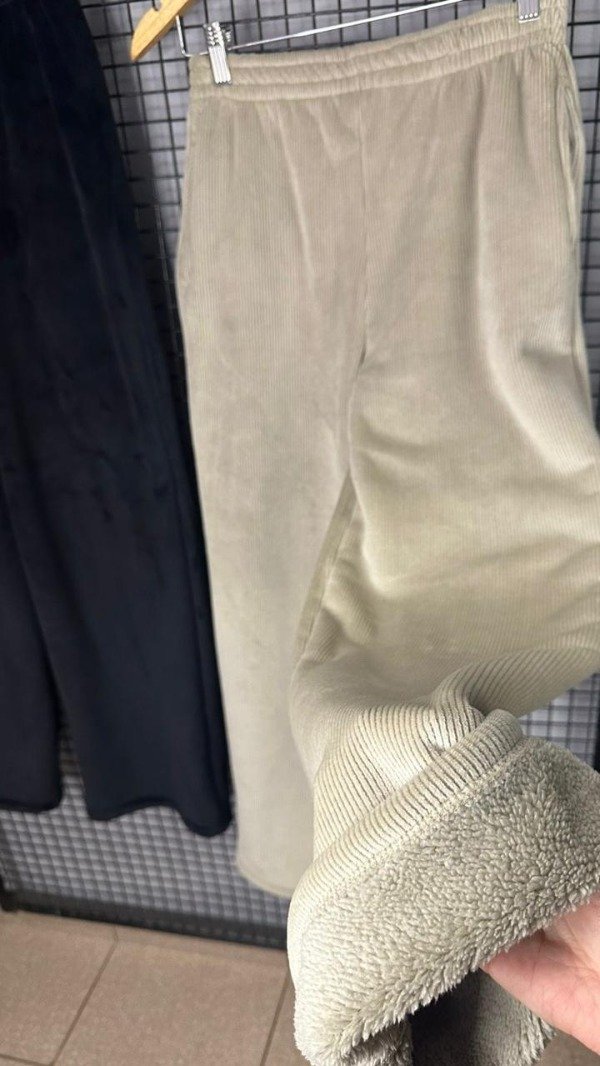 Producto - JOGGINS CON CORDEROI