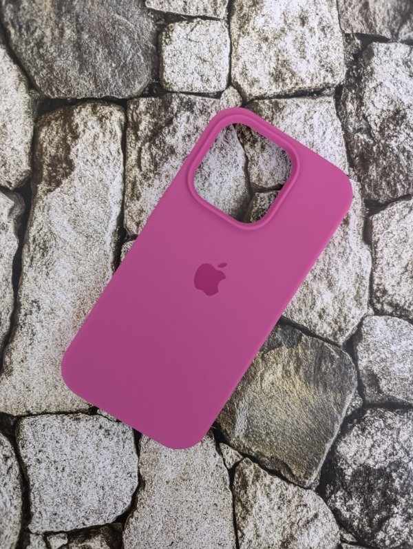 Producto - Funda silicone case con logo Iphone 14 Pro magenta