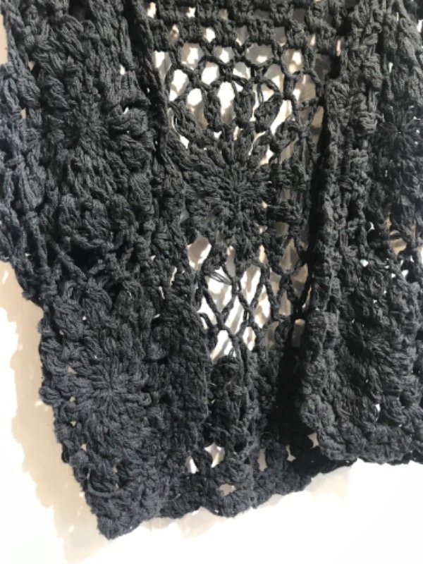 Producto - Saco tejido negro calado- Talle 6/8 años- PRECIO: 13x - 1