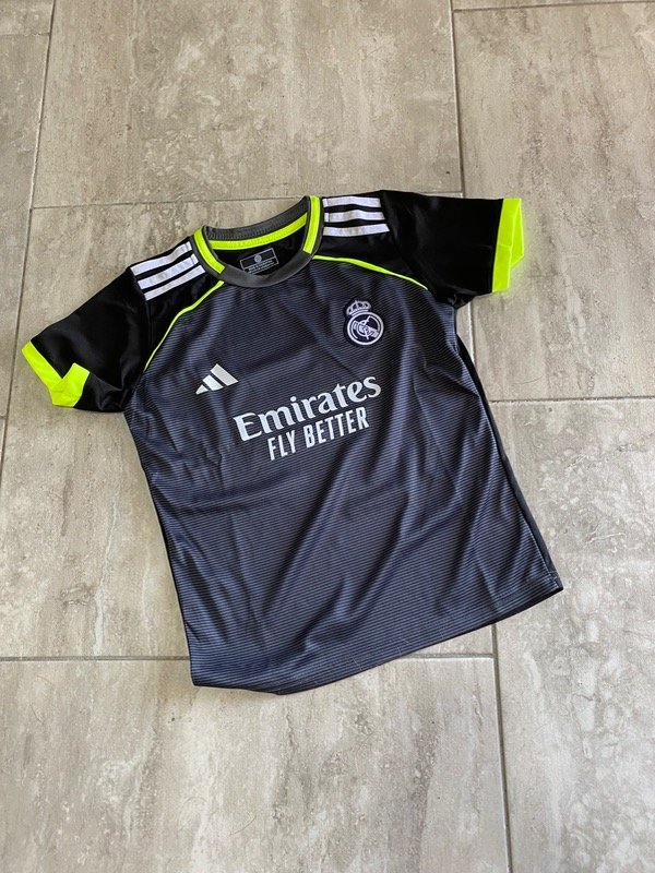 Producto - Real Madrid gris niño