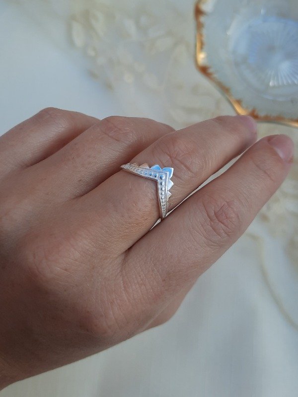 Producto - Anillo V tramado