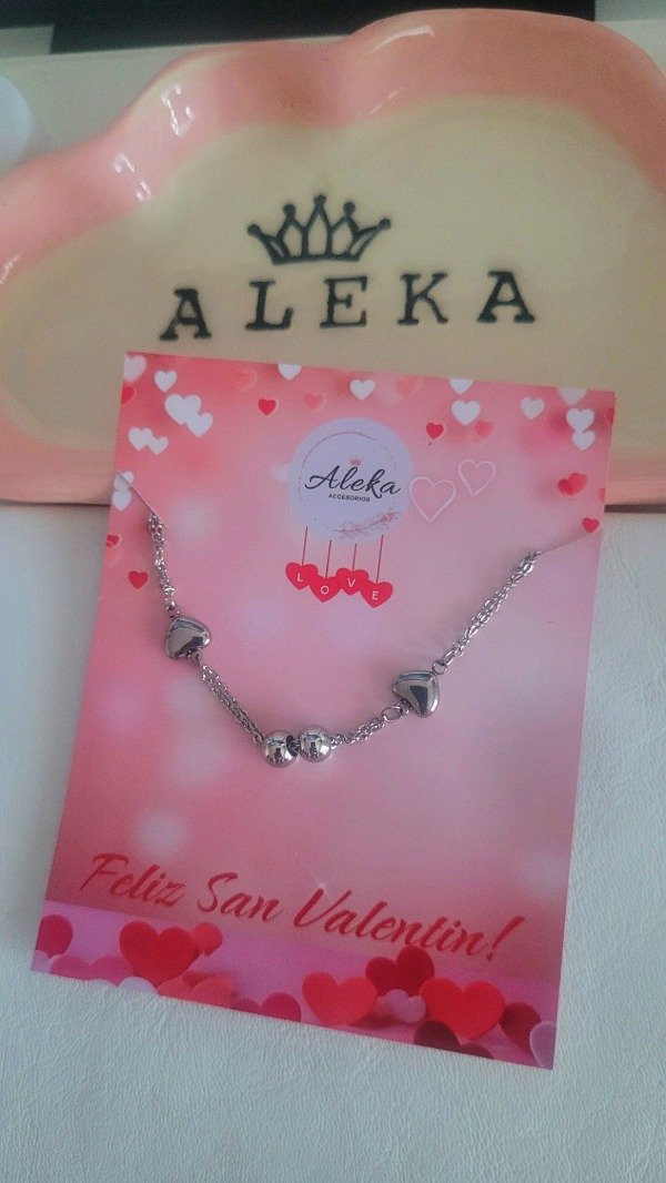 Producto - Pulsera corazones y bolitas de acero quirúrgico