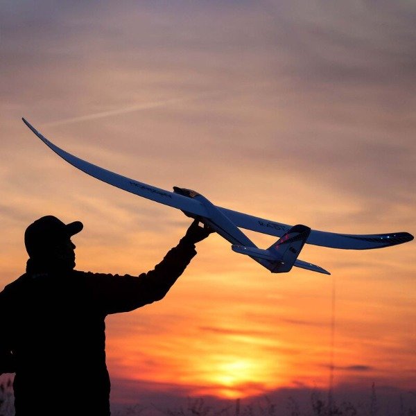 Producto - E-flite Night Radian 2.0m BNF Basic - 2