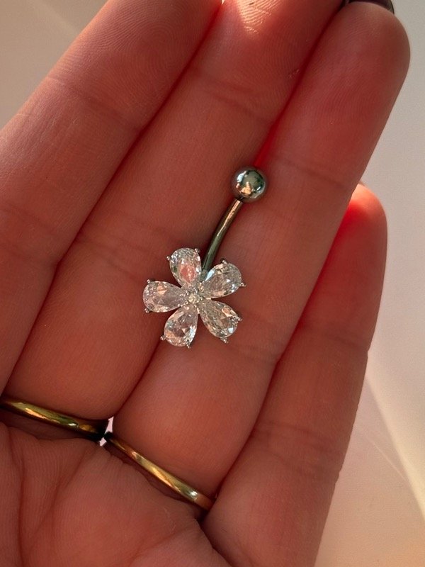 Producto - Piercing flor Hawái
