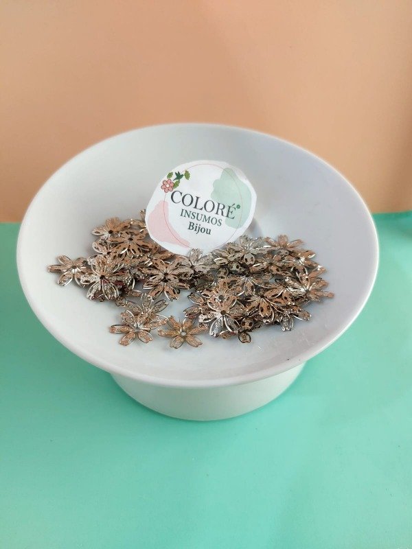 Producto - Calota Pétalos Flor 20 mm (paquete de 40 unidades)