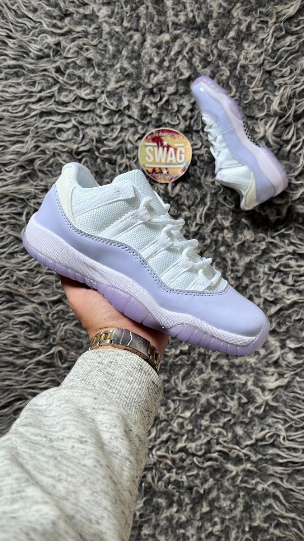 Producto - JORDAN RETRO XI LOW PURE VIOLET