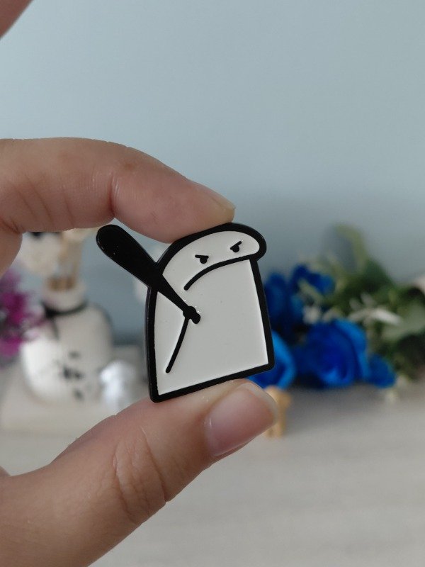 Producto - Pin metalizado - Flork #0584