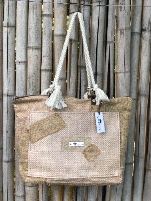 Producto - Cartera en rafia intervenida