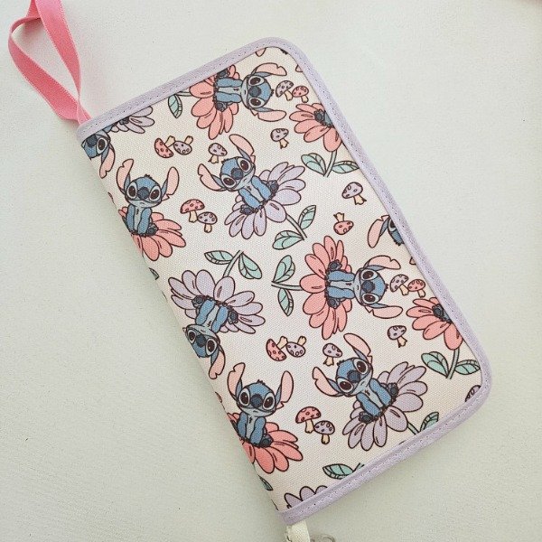 Producto - Cartuchera con bolsillos,  Stich