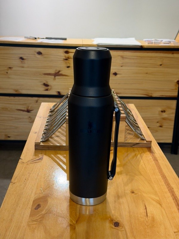 Producto - Stanley Ideal Mate 1.2L Negro - 1