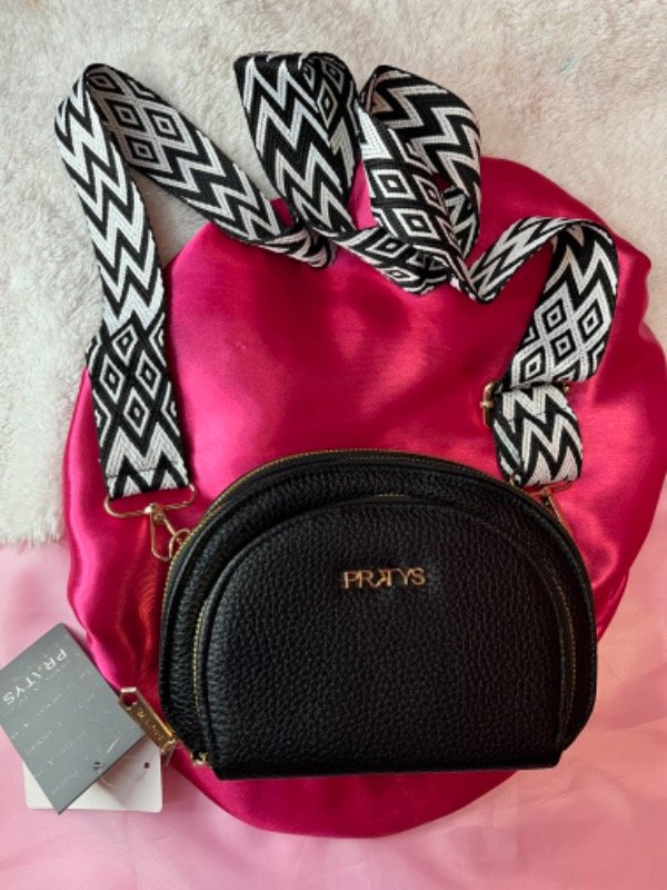 Producto - Bandolera pratys mediana Negra