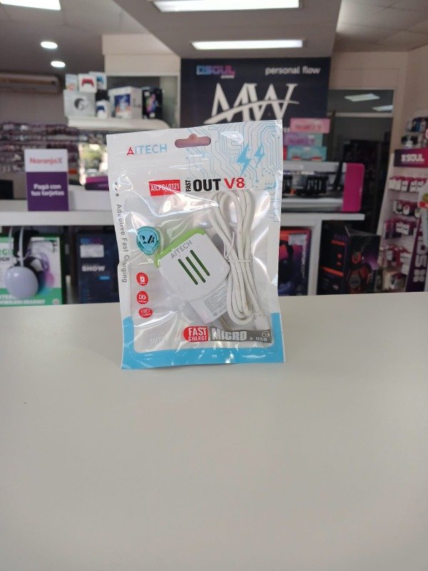 Producto - Cargador De Pared 2.1A Fast Charge Micro V8 Aitech AICP040121
