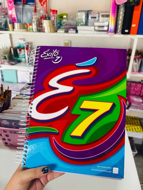 Producto - Cuaderno éxito E7 x 100 hojas
