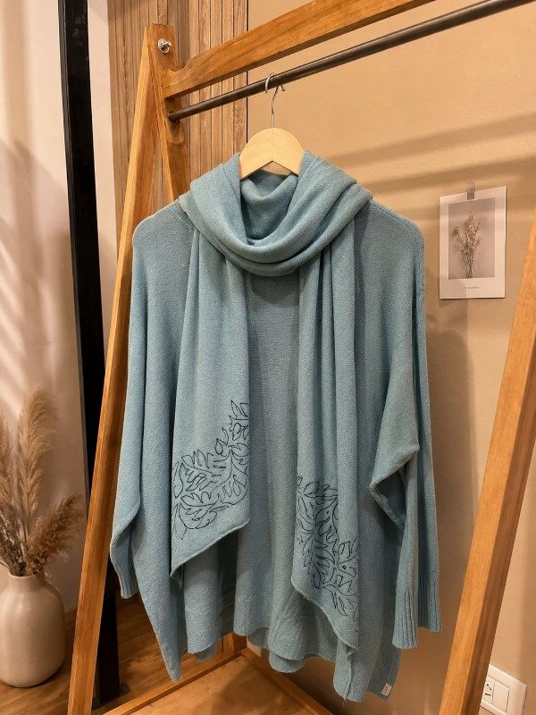 Producto - Sweater con bufanda