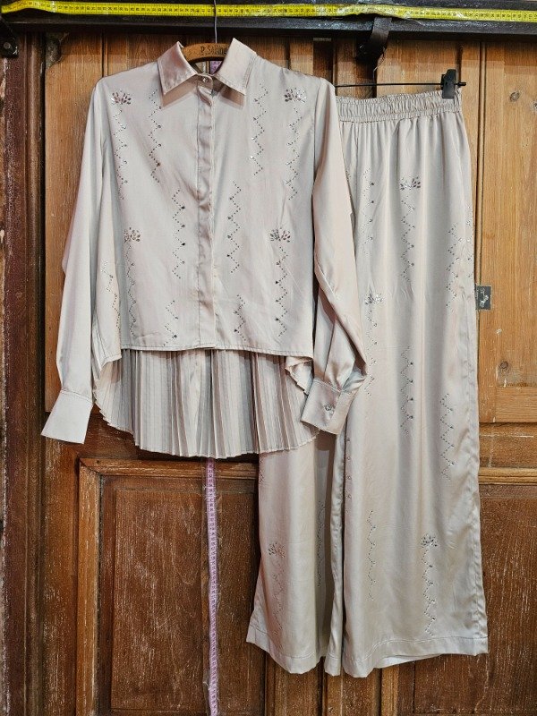 Producto - Conjunto Cloetas Champagne t.1