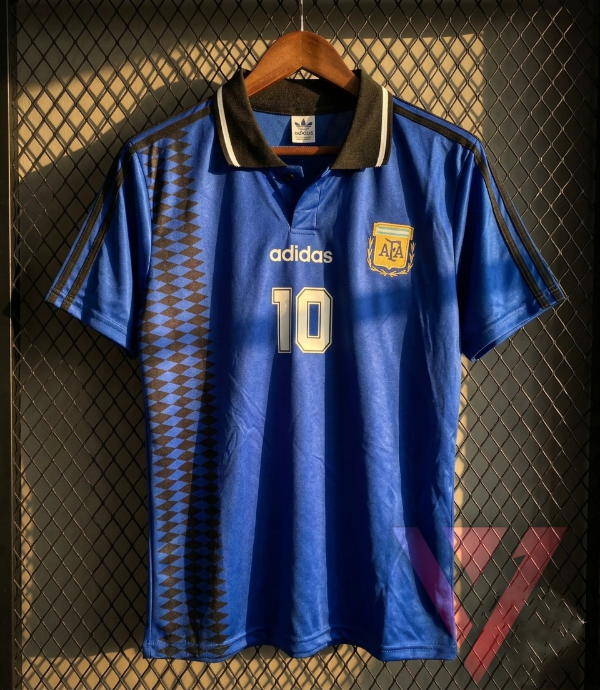Producto - CAMISETA RETRO SELECCIÓN ARGENTINA 94 MARADONA