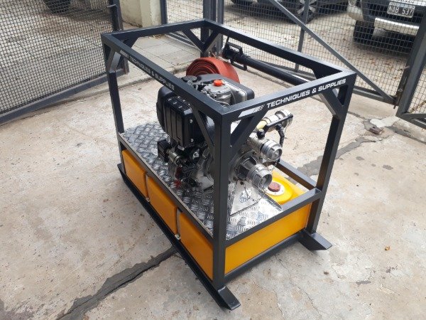 Producto - Max 120 sobre skid con motobomba