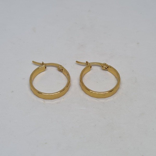 Producto - Argollas con cuadraditos dorada 17mm