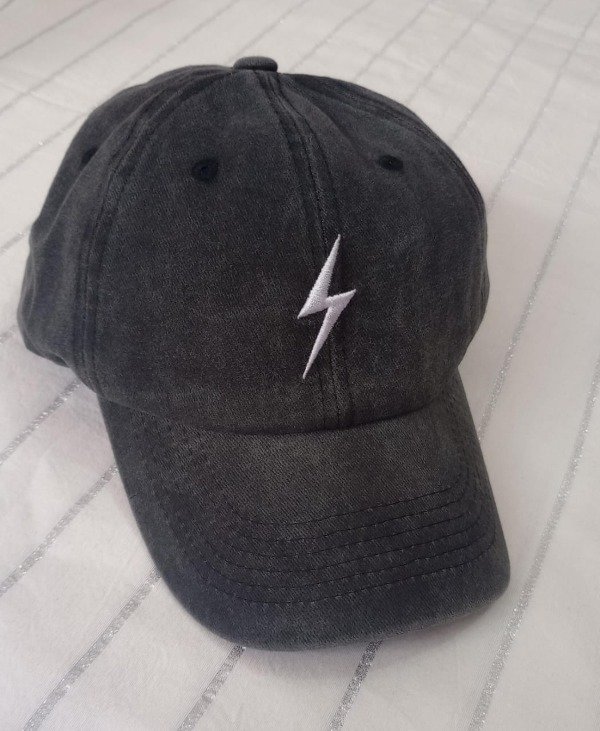 Producto - Gorra Rayo