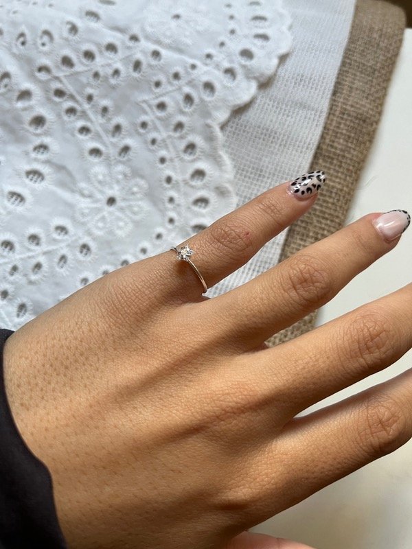 Producto - Anillo de Plata 925 con cristal- estrella