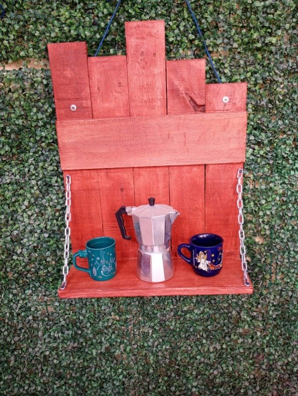 Producto - Estante con cadenas