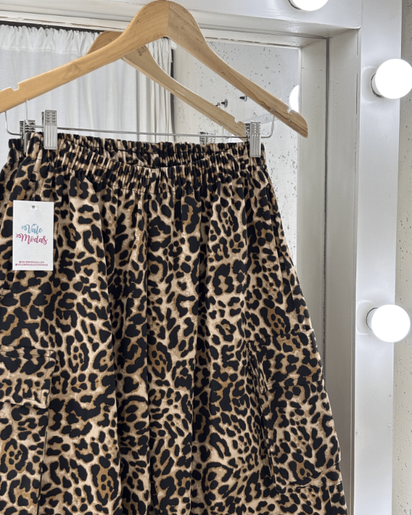 Producto - Jean Multicargo Animal Print