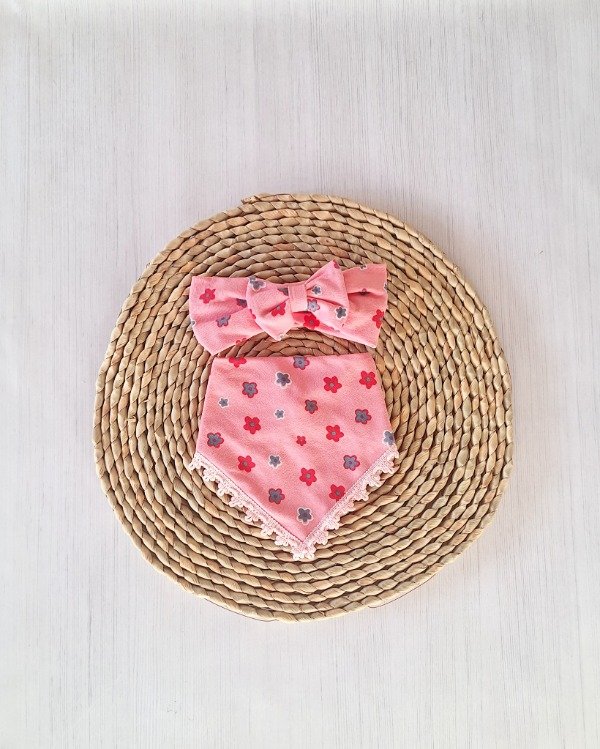 Producto - Babero Bandana + Vincha Flor Rosa
