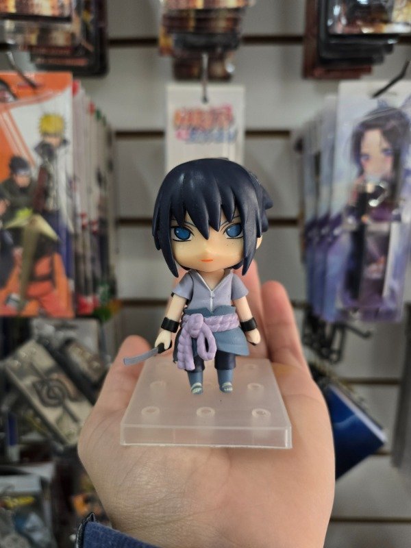 Producto - Figura Sasuke base transparente