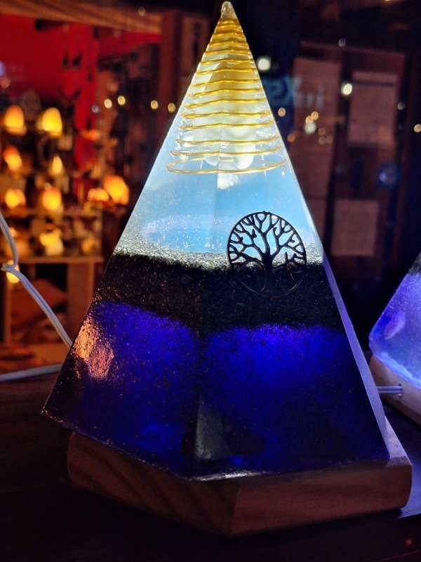 Producto - Lampara Piramide De Orgón Grande Hexagonal - 2