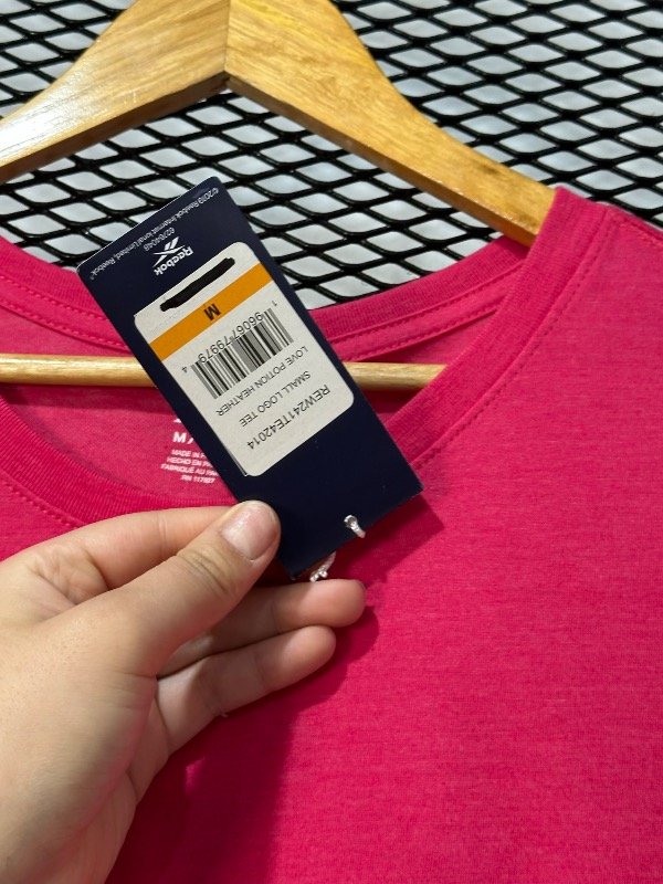 Producto - Remera REEBOK TM nueva - 4