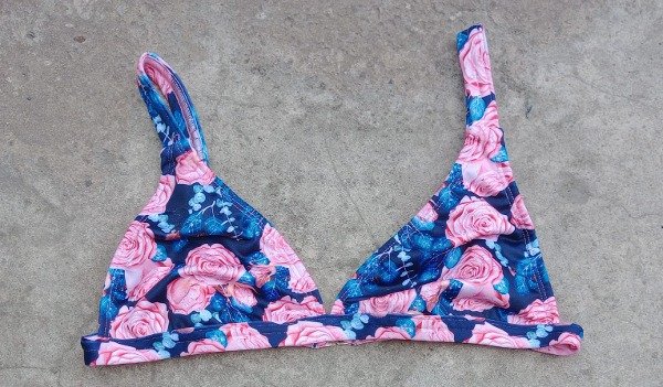 Producto - Corpiño Regulable con broche Lilah en rosas