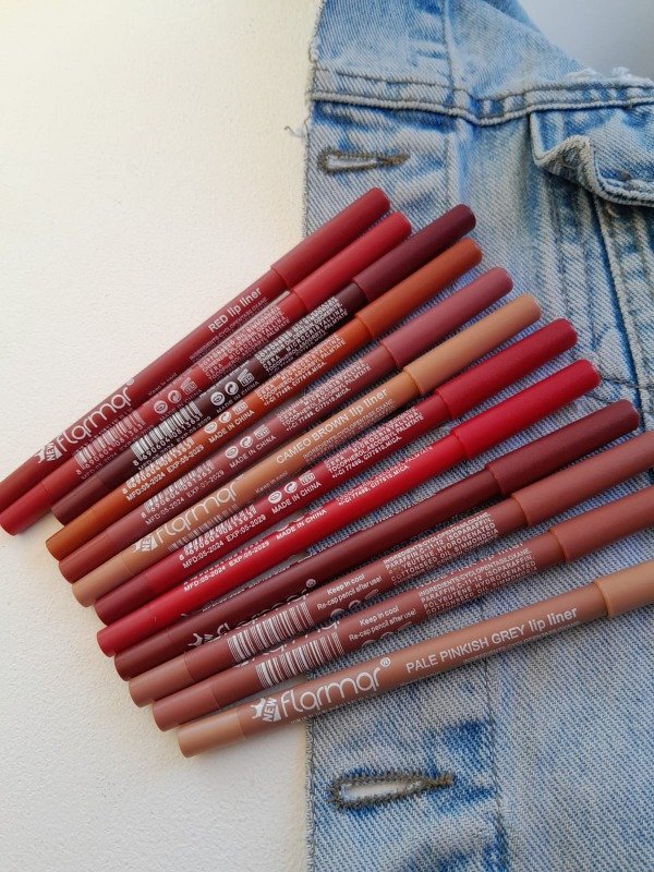 Producto - Delineador para labios varios colores