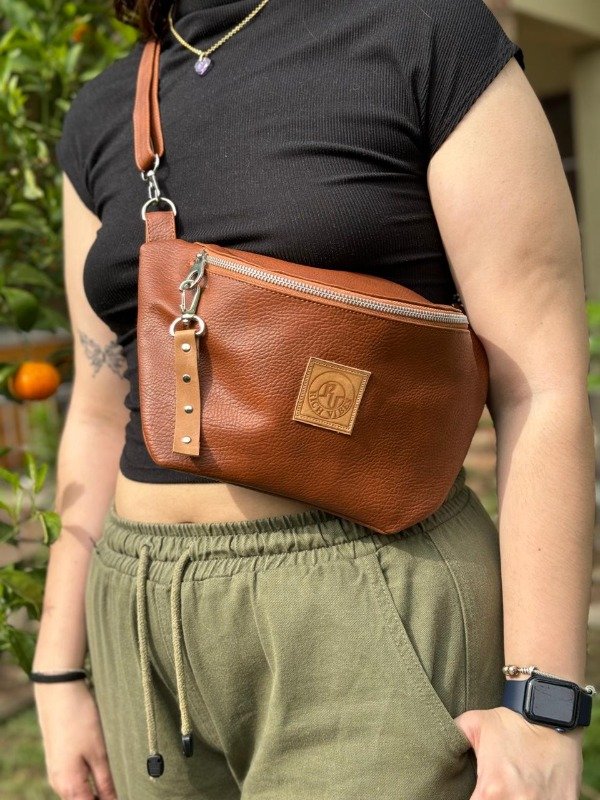 Producto - Maxi riñonera llavero cuero