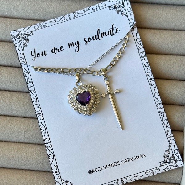 Producto - Cadenitas espada y corazón violeta I
