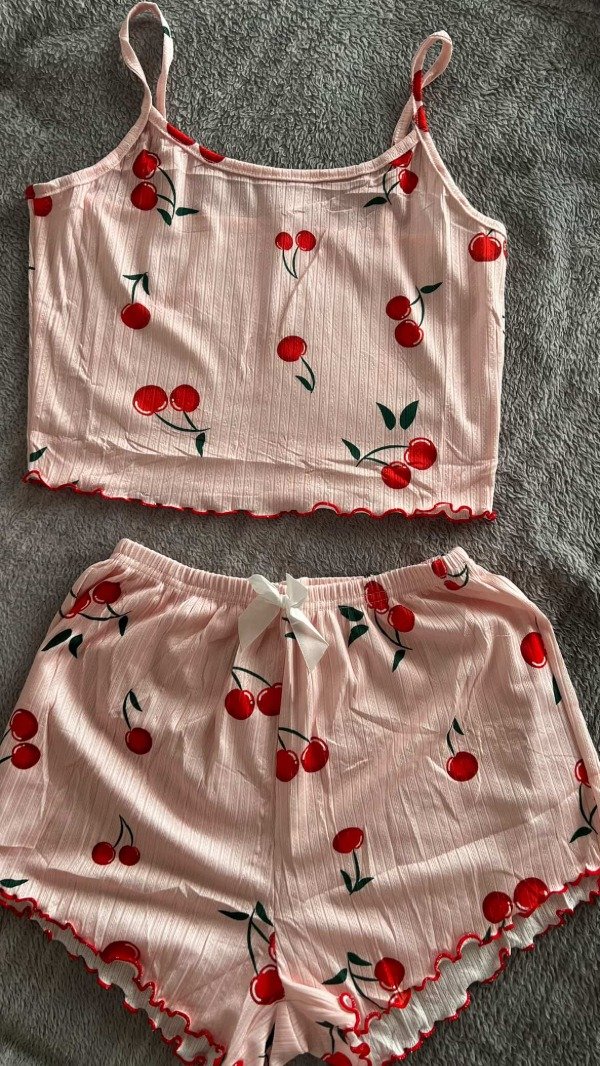 Producto - Pijama Cherry