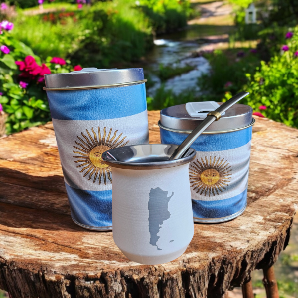 Producto - Combo, mate  bombilla, yerbera y azucarera
