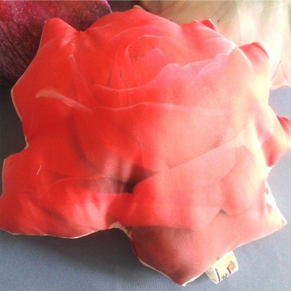 Producto - Almohadón Rosa Roja