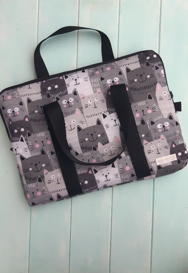 Producto - Funda notebook gatos grises