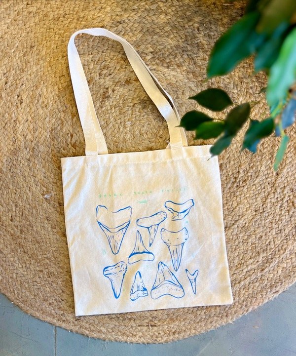 Producto - Tote Dientes de tiburón
