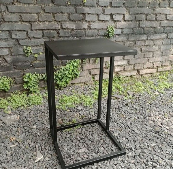 Producto - Mesita de arrime en chapa