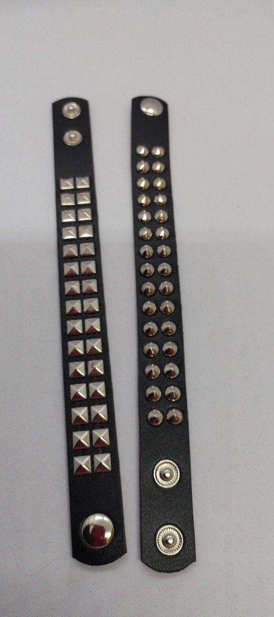 Producto - Pulsera de ecocuero con tachas - 4
