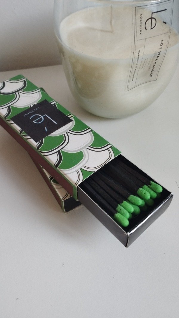 Producto - caja de 20 fósforos negros