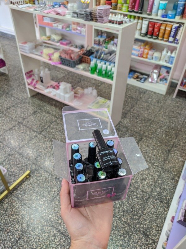 Producto - Esmalte semipermanente negro