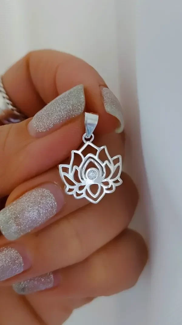 Producto - Dije Flor de Lotus Luz