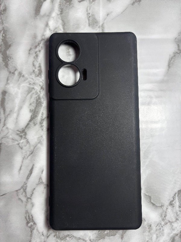 Producto - Silicona lisa negra S24 fe